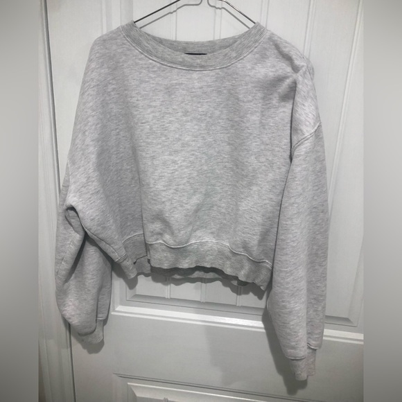 Dynamite Grey Cropped Sweater - Picture 1 of 4